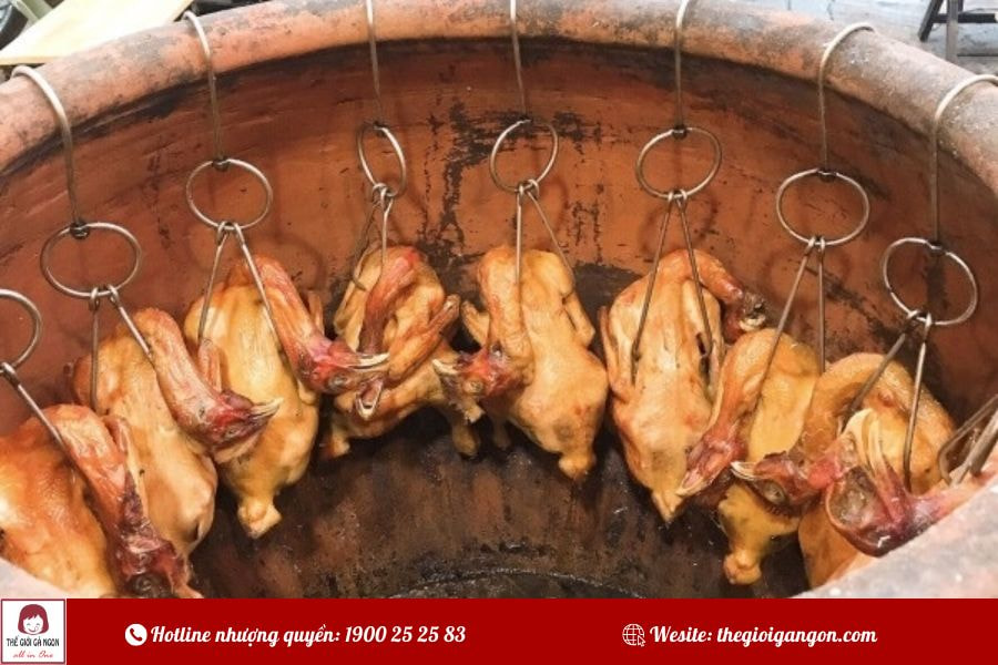 Cách làm gà nướng lu nguyên con đậm vị miền tây