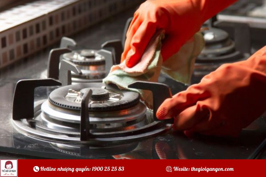 Cách vệ sinh dầu mỡ bếp hiệu quả đánh bay vết bẩn chỉ trong 5 phút