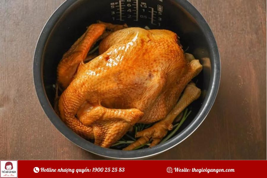 Gà nướng bằng nồi cơm điện - Bí quyết đơn giản món ngon bất ngờ