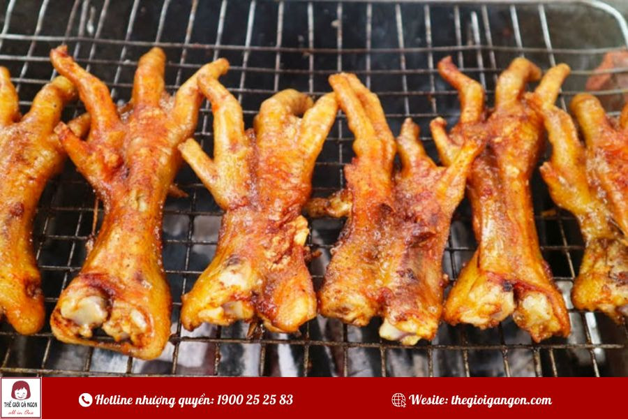 Tuyệt chiêu làm chân gà nướng với than hoa và xì dầu