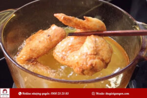 Bí quyết chiên cánh gà chiên giòn như KFC