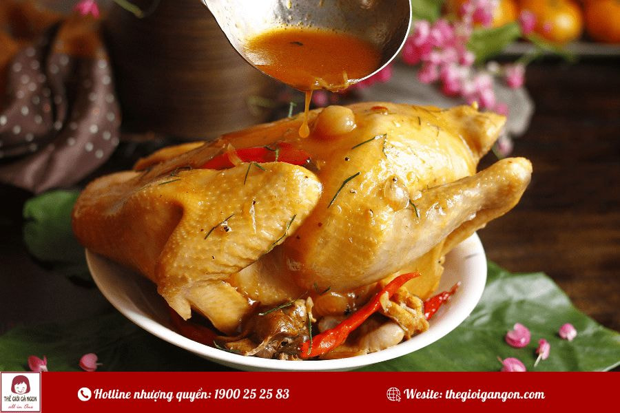 Hương vị gà nướng nước mắm nhĩ mộc mạc mà khó quên của bữa cơm Việt