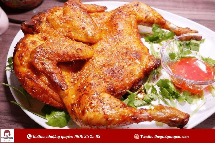 Hương vị gà nướng nước mắm nhĩ mộc mạc mà khó quên của bữa cơm Việt