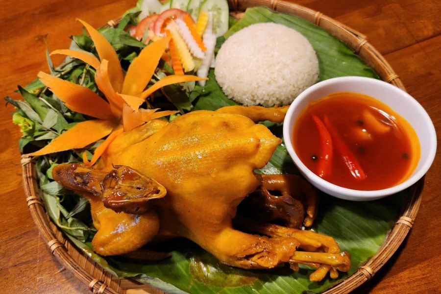 Cách làm món gà hấp mắm nhĩ thơm ngon, đơn giản tại nhà