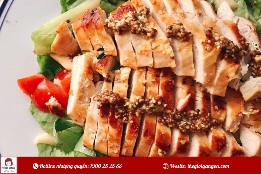 Salad gà áp chảo thanh mát, ngon miệng, dễ làm tại nhà