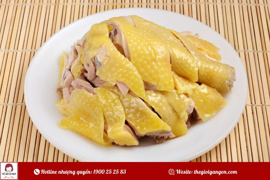 Luộc gà mấy phút thì chín? Câu trả lời cho món gà luộc hoàn hảo