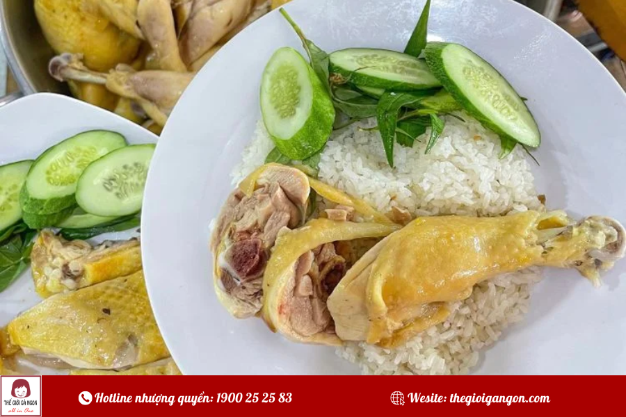 Cơm đùi gà từ gà ta thả vườn thơm ngon đạm vị ngọt tự nhiên